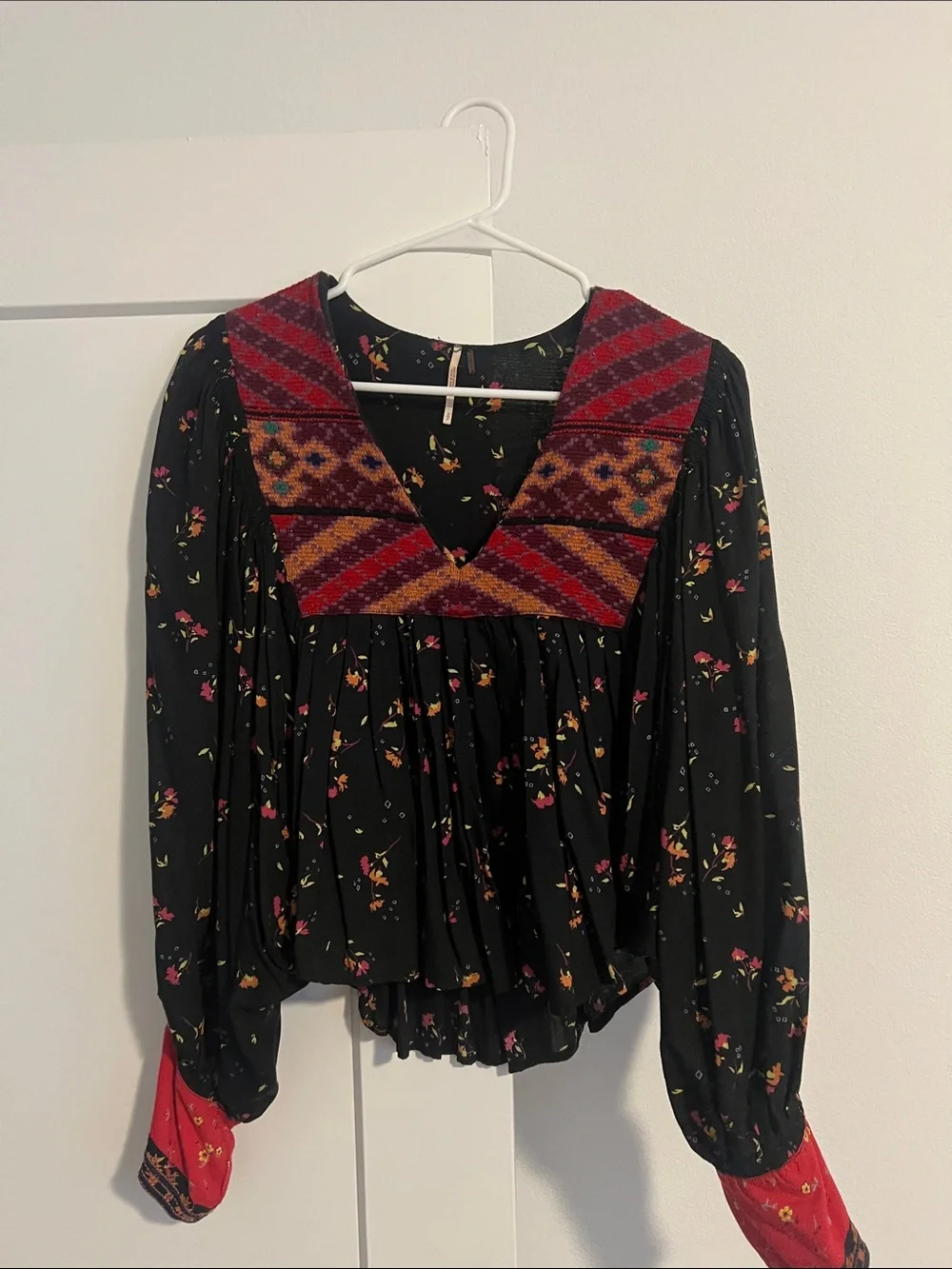 Free People Boho Black Floral Peasant Top with Red Embroidered Yoke sz Small